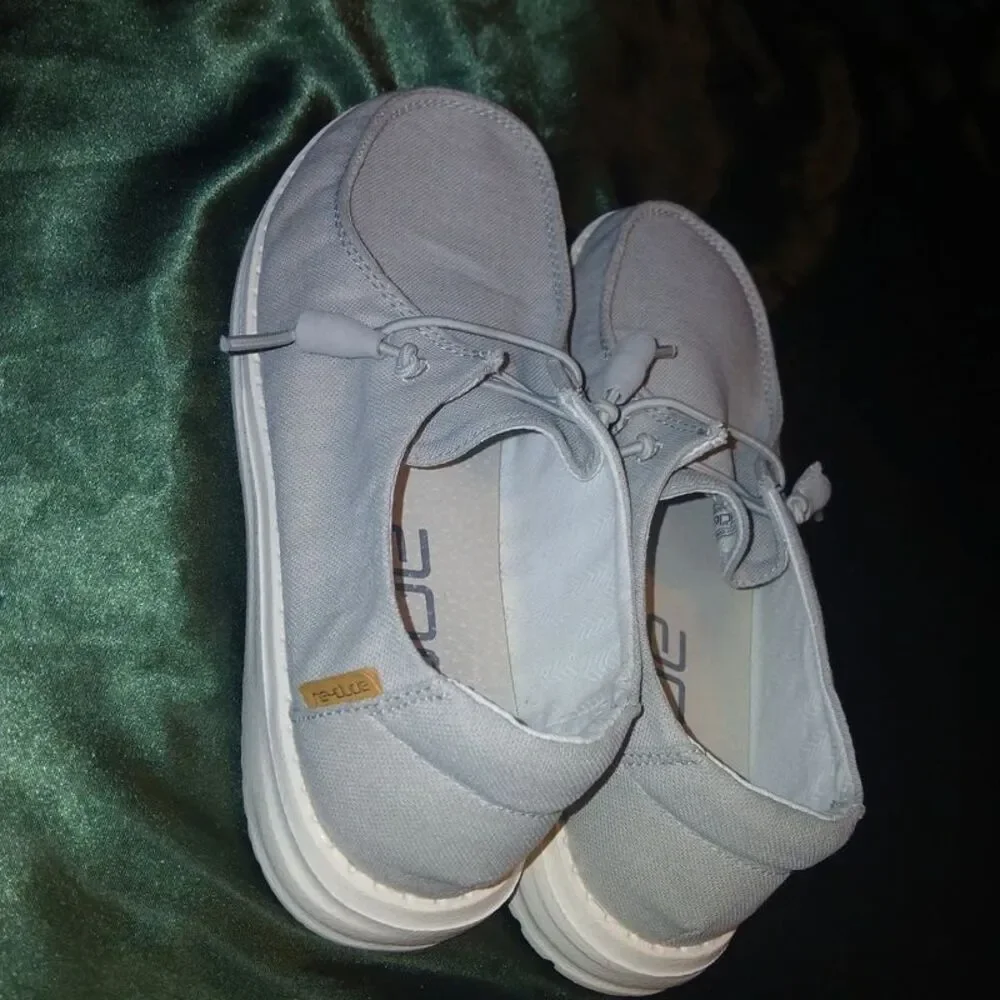 Women's light gray hey dudes size 7